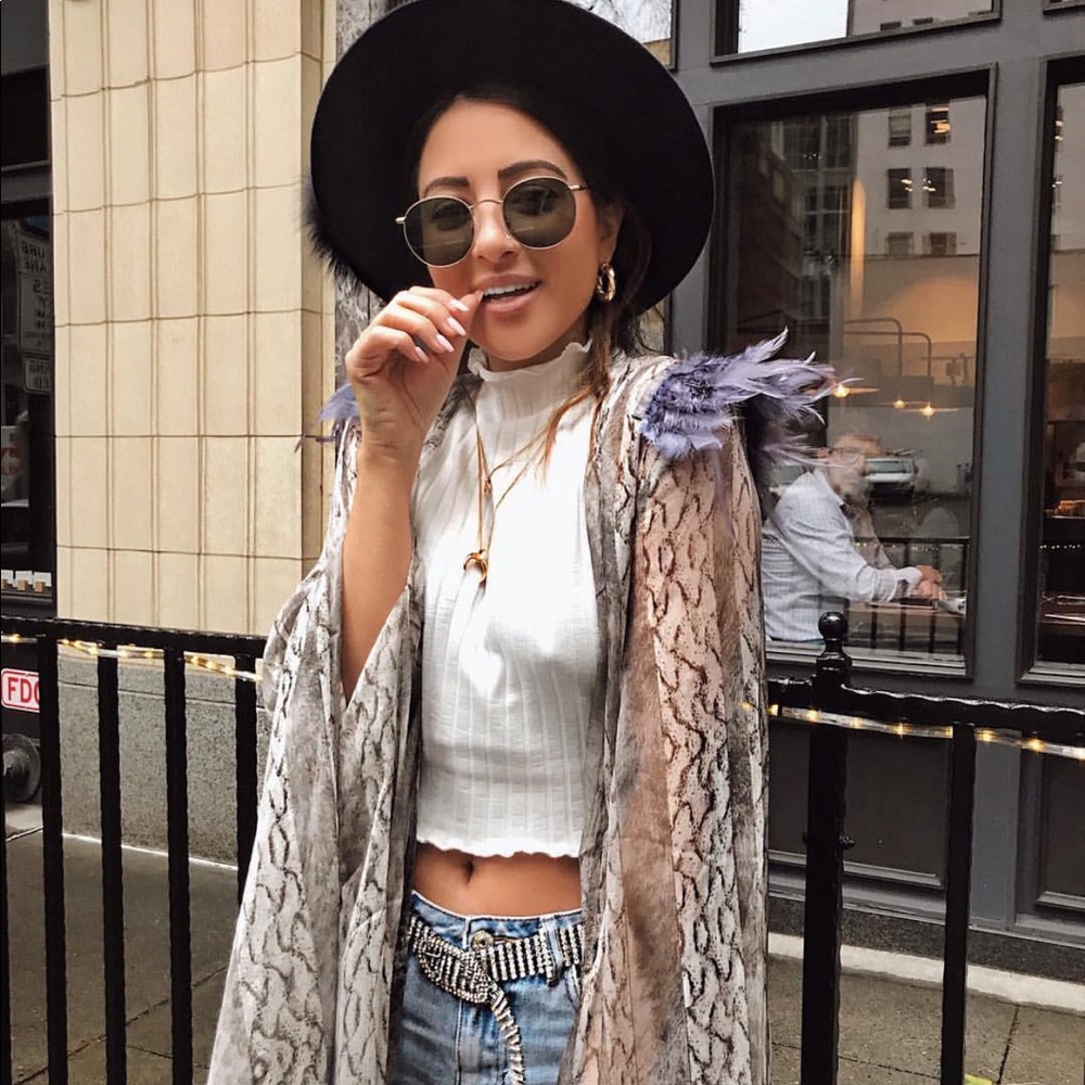 Feather kimono